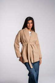 Laura – Leichte beige Damenjacke mit elegantem Fall – Ansicht 2