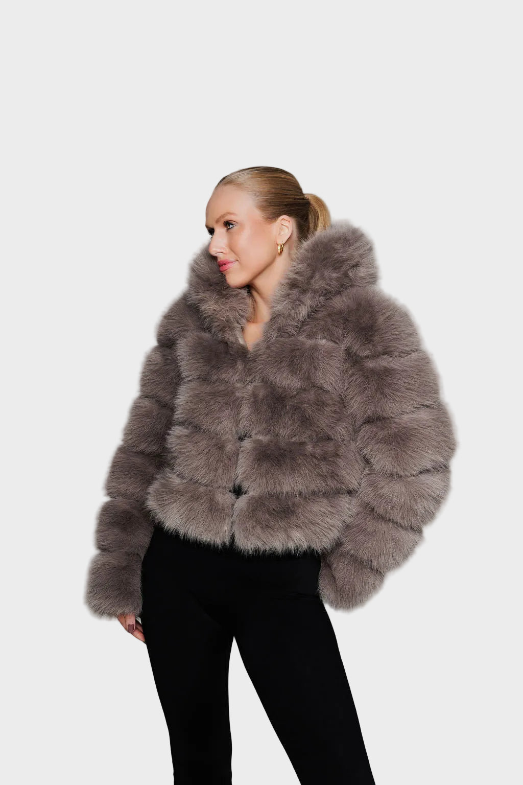 Lumina – Aschbraune Damen-Kunstpelzjacke mit Kapuze – Ansicht 3