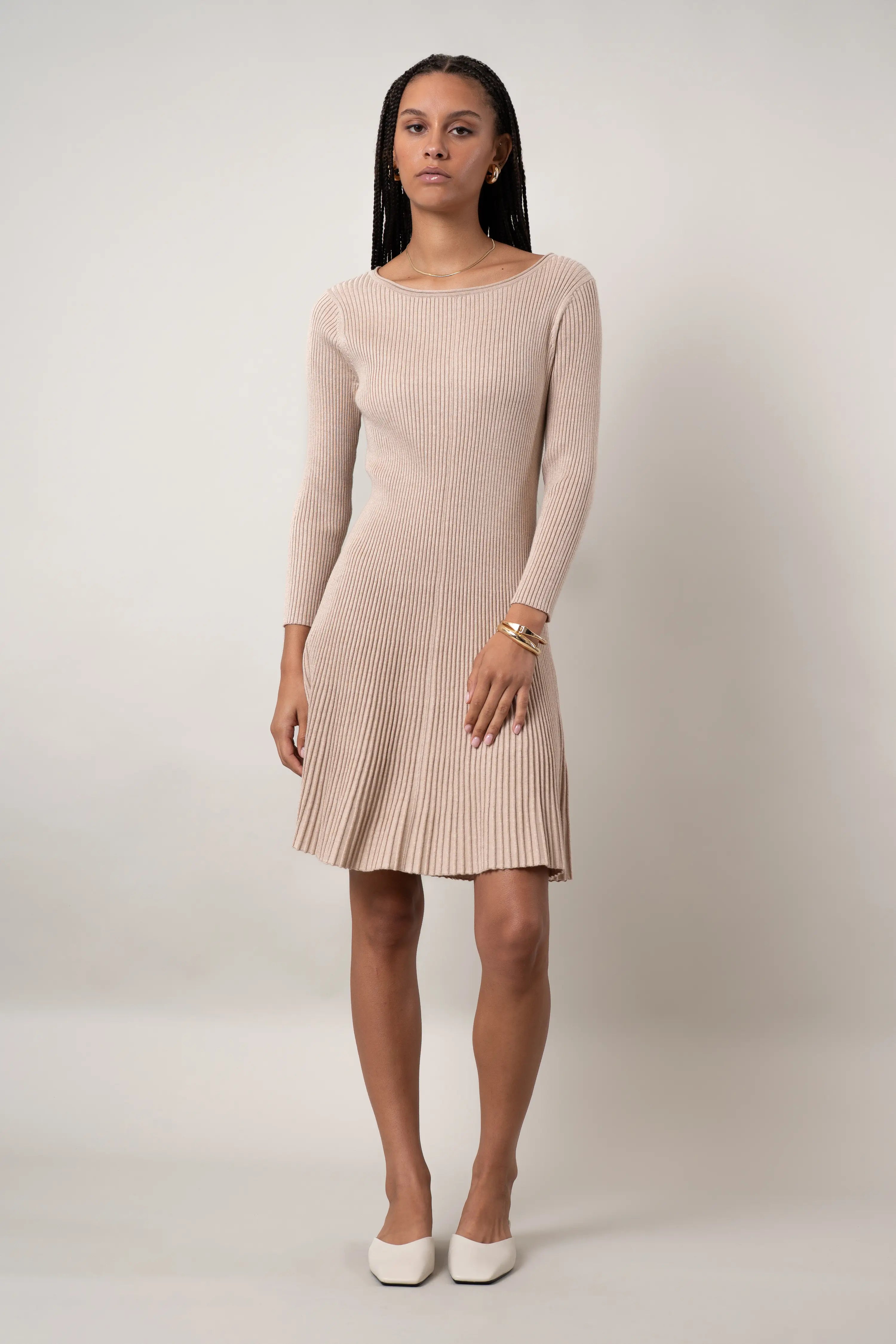 Jia | Das plissierte Strickkleid