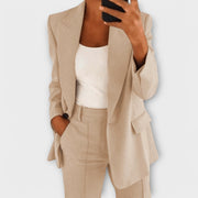Elegantes zweiteiliges Damen-Set – Ansicht 2