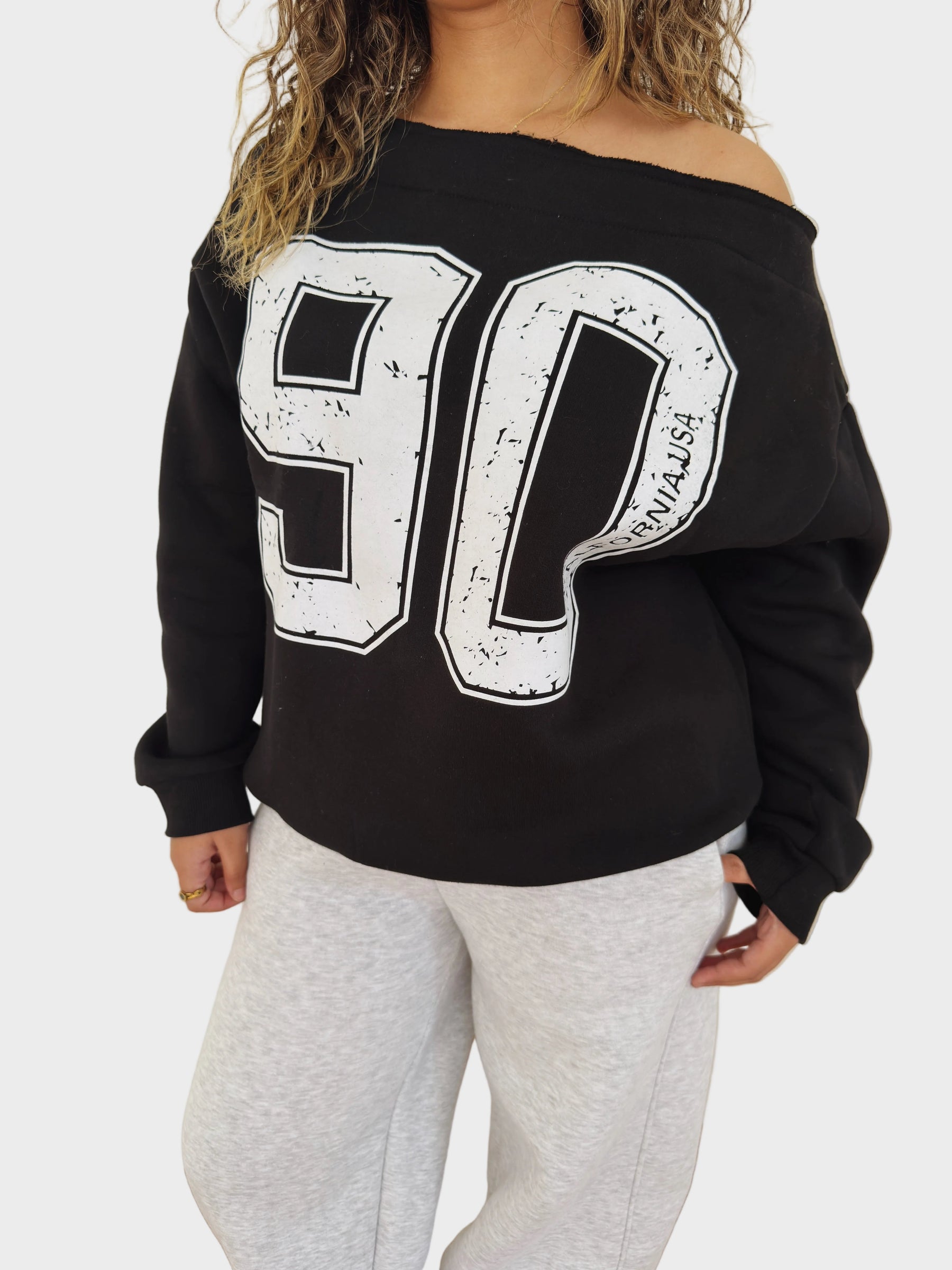 Nadeine – Schulterfreies Damen-Sweatshirt – Ansicht 5