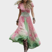 Celestine – Figurbetontes fließendes Blumenkleid für Damen – Ansicht 5