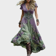 Celestine – Figurbetontes fließendes Blumenkleid für Damen