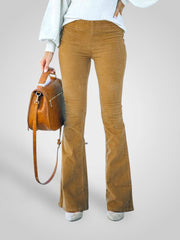 Nedda – High-Waist-Flare-Hose für Damen mit Stretch-Passform – Ansicht 2