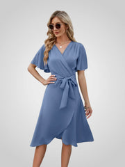 Amada – Elegantes Wickelkleid für Damen mit Bindeband – Ansicht 2