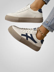 Lucy – Bequeme Sportschuhe für Damen mit dicker Sohle – Ansicht 2