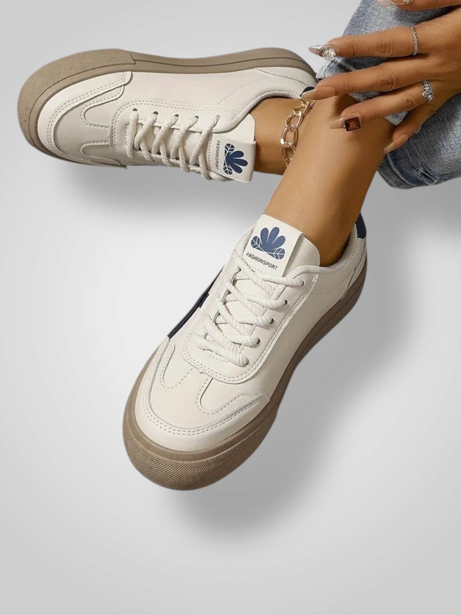 Lucy – Bequeme Sportschuhe für Damen mit dicker Sohle – Ansicht 3