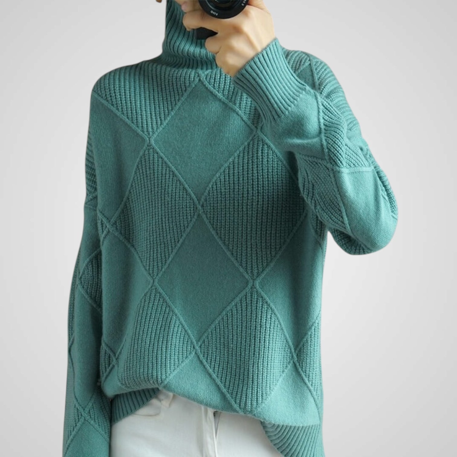 Ava – Lockerer Kaschmir-Rollkragenpullover für Damen – Ansicht 8