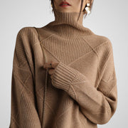 Ava – Lockerer Kaschmir-Rollkragenpullover für Damen – Ansicht 4