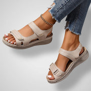 Fame – Orthopädische Damen-Plateausandalen mit Riemen – Ansicht 2