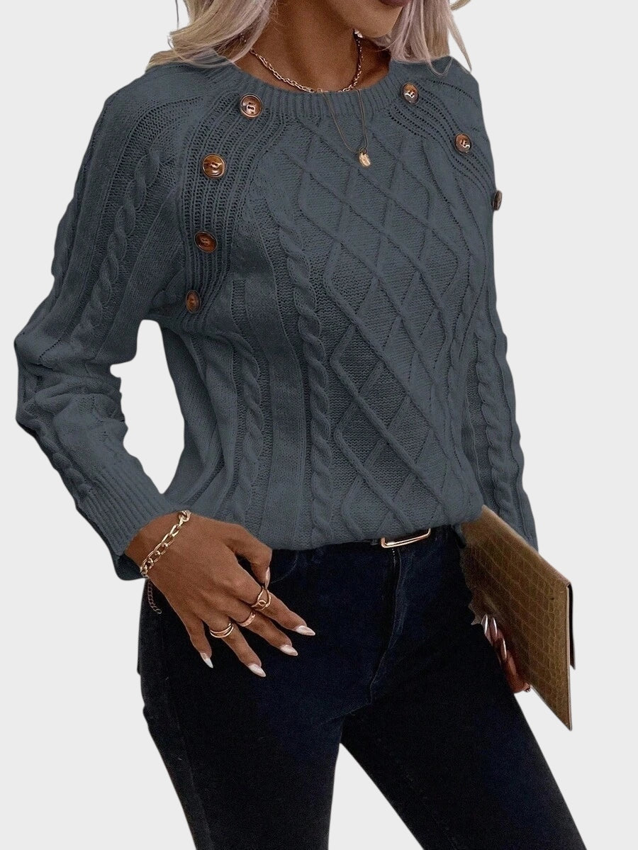 Clara – Strickpullover für Damen mit Knöpfen und Zopfmuster – Ansicht 10