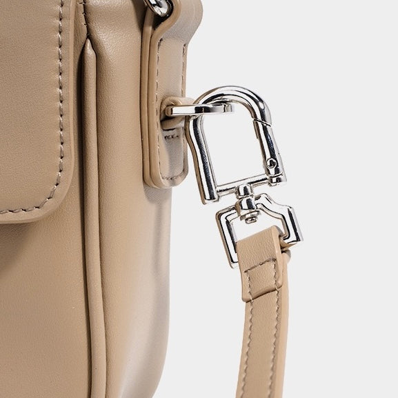 Ismene – Minimalistische Lederschultertasche für Damen mit Faltdeckel – Ansicht 13