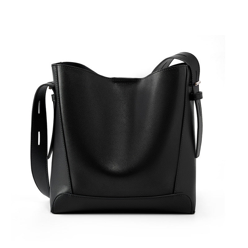 Dorothea – Übergroße Bucket-Schultertasche für Damen aus Leder – Ansicht 35
