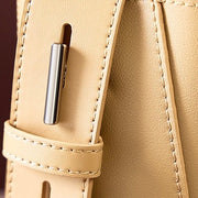 Dorothea – Übergroße Bucket-Schultertasche für Damen aus Leder – Ansicht 15
