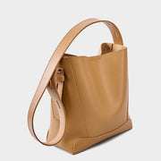 Dorothea – Übergroße Bucket-Schultertasche für Damen aus Leder – Ansicht 22