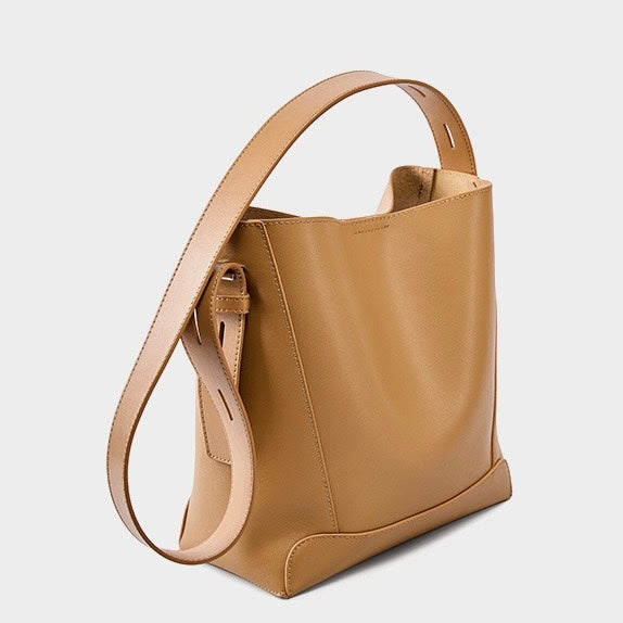 Dorothea – Übergroße Bucket-Schultertasche für Damen aus Leder – Ansicht 22