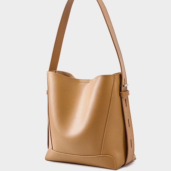 Dorothea – Übergroße Bucket-Schultertasche für Damen aus Leder – Ansicht 24