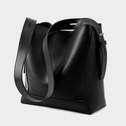 Dorothea – Übergroße Bucket-Schultertasche für Damen aus Leder – Ansicht 36