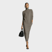 Caitlin – Schwarzes Strickkleid mit Rollkragen und lockerer Passform – Ansicht 4