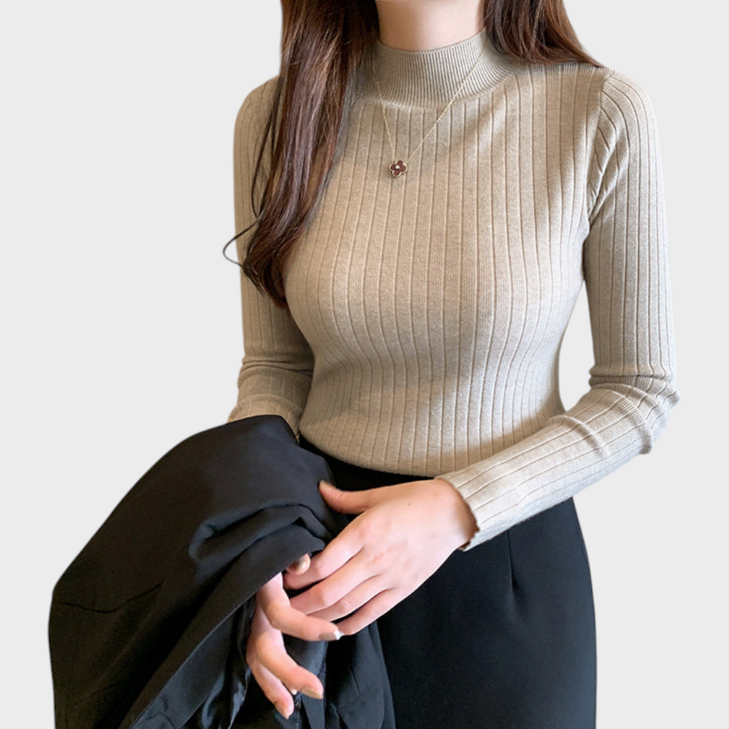 Gretchen | Schmal geschnittenes Stricktop mit halbem Rollkragen