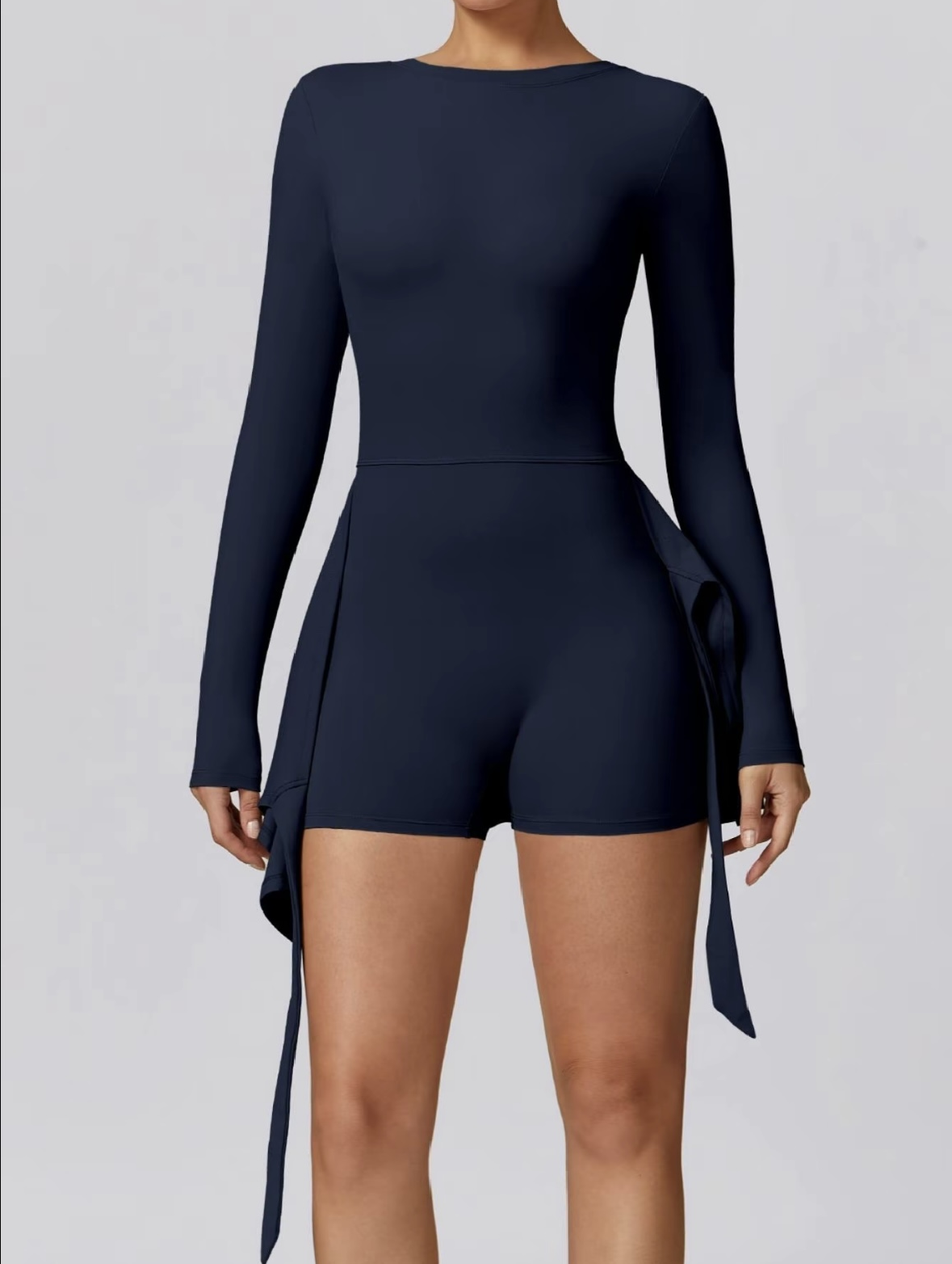 Lemilla™ Tenniskleid mit langen Ärmeln und hohem Kragen