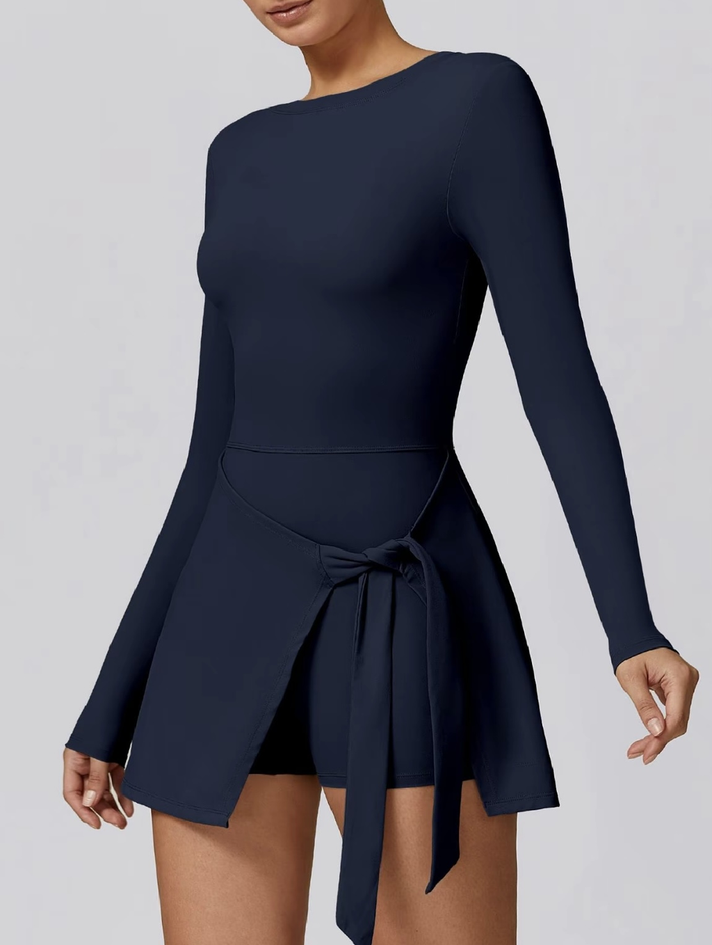 Lemilla™ Tenniskleid mit langen Ärmeln und hohem Kragen
