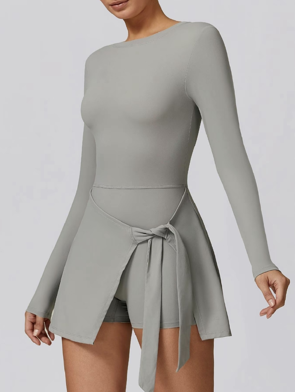 Lemilla™ Tenniskleid mit langen Ärmeln und hohem Kragen