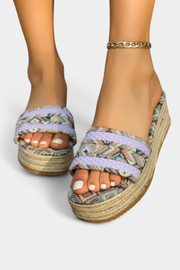 Flache Damen-Sandalen Dorotea mit Doppelriemen und Ethno-Sohle – Ansicht 3
