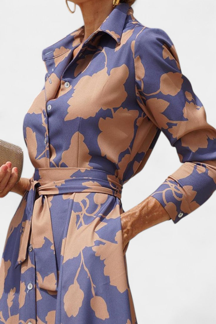 Samaria Midikleid mit Knöpfen und Blumenkragen