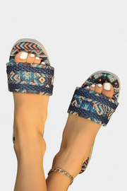 Flache Damen-Sandalen Dorotea mit Doppelriemen und Ethno-Sohle – Ansicht 2