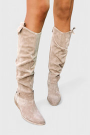 Celine – Hohe Damenstiefel im Retro-Stil – Ansicht 8