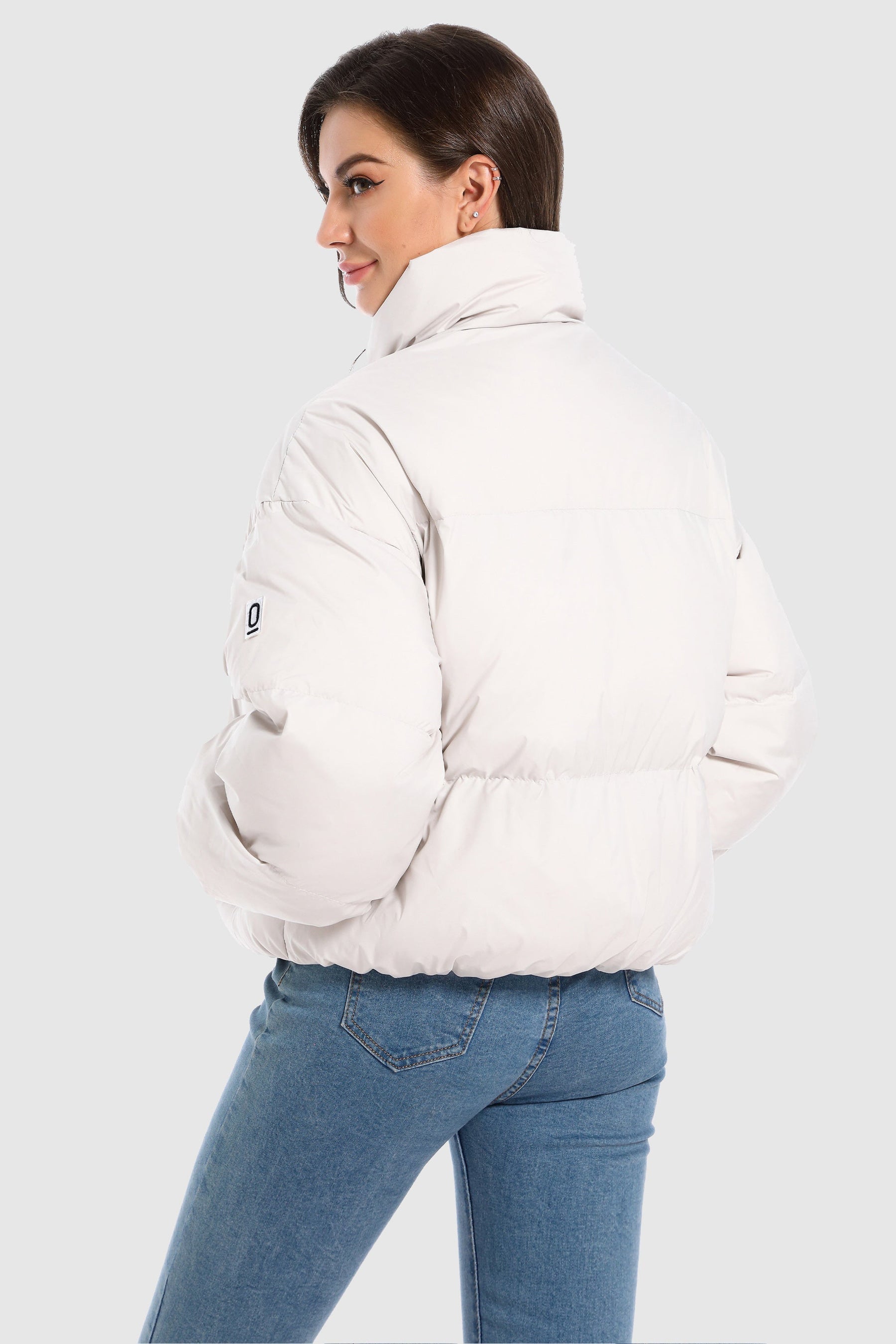 Dela – Kurzer Oversize-Daunenmantel für Damen – Ansicht 97