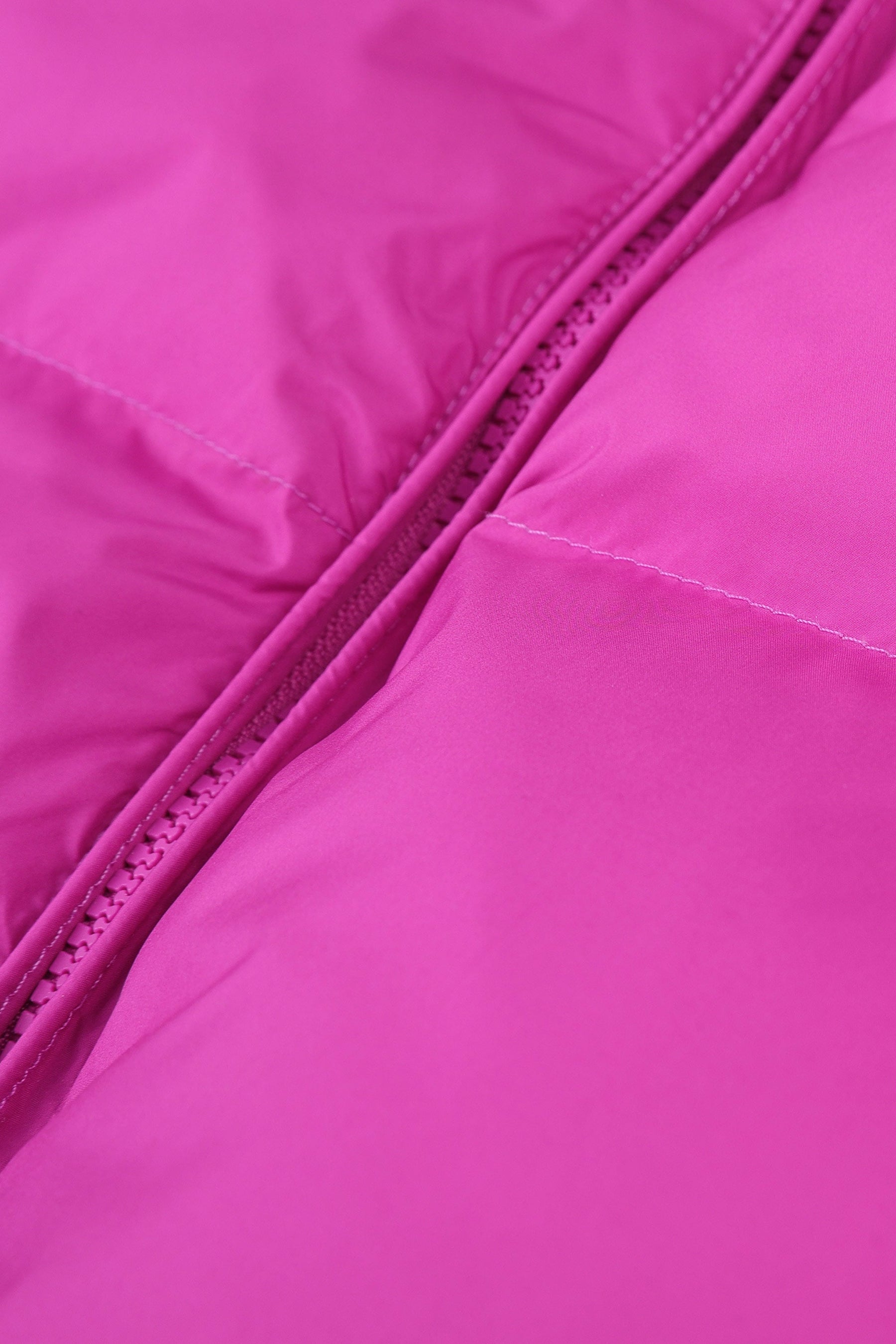 Dela – Kurzer Oversize-Daunenmantel für Damen – Ansicht 102
