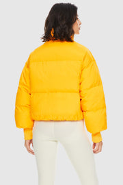 Dela – Kurzer Oversize-Daunenmantel für Damen – Ansicht 34