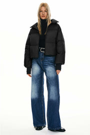 Dela – Kurzer Oversize-Daunenmantel für Damen – Ansicht 10