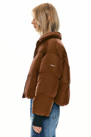 Dela – Kurzer Oversize-Daunenmantel für Damen – Ansicht 86