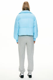 Dela – Kurzer Oversize-Daunenmantel für Damen – Ansicht 65