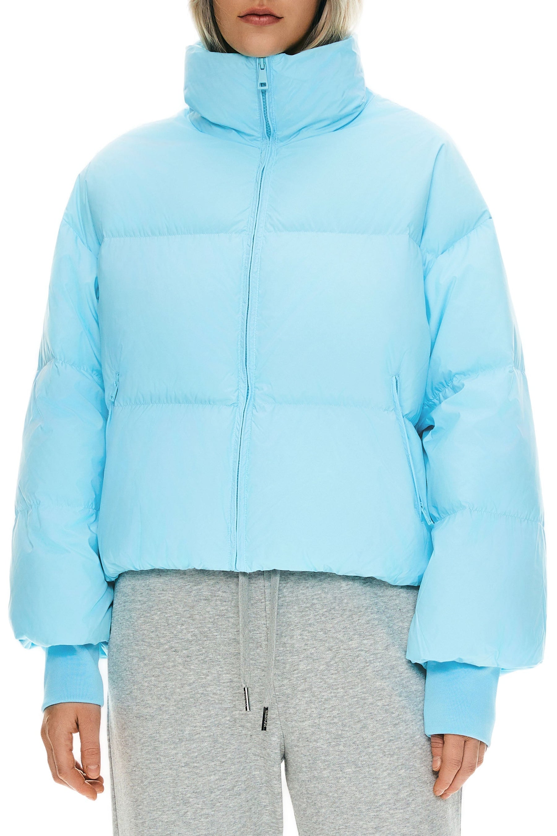 Dela – Kurzer Oversize-Daunenmantel für Damen – Ansicht 71