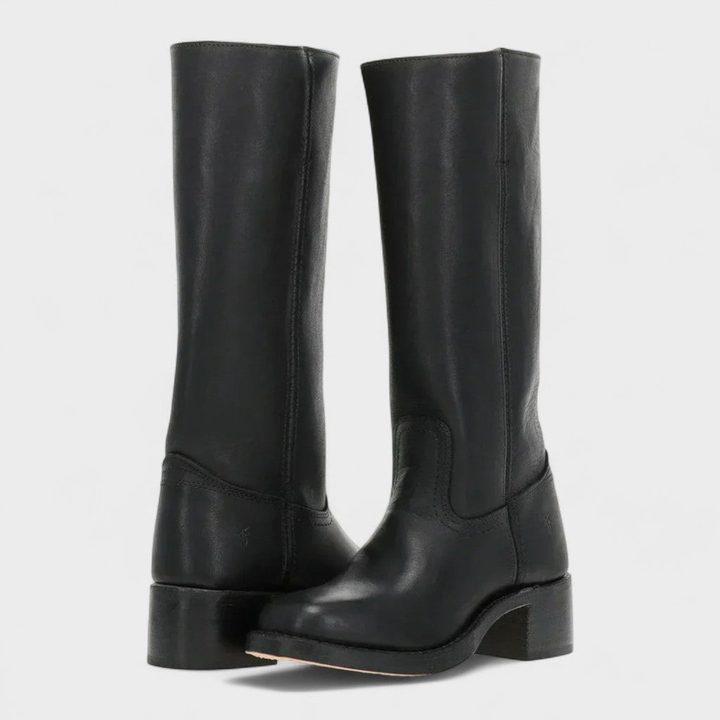 Klassische Reitstiefel mit hohem Absatz
