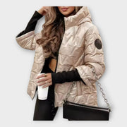 Elegante gesteppte Damenjacke mit Kapuze