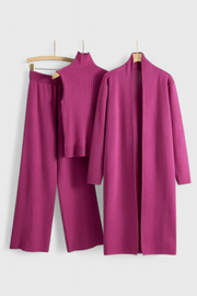 Mahalia – Dreiteiliges Damen-Strickset mit Cardigan, Rollkragenpullover und weiter Hose – Ansicht 19