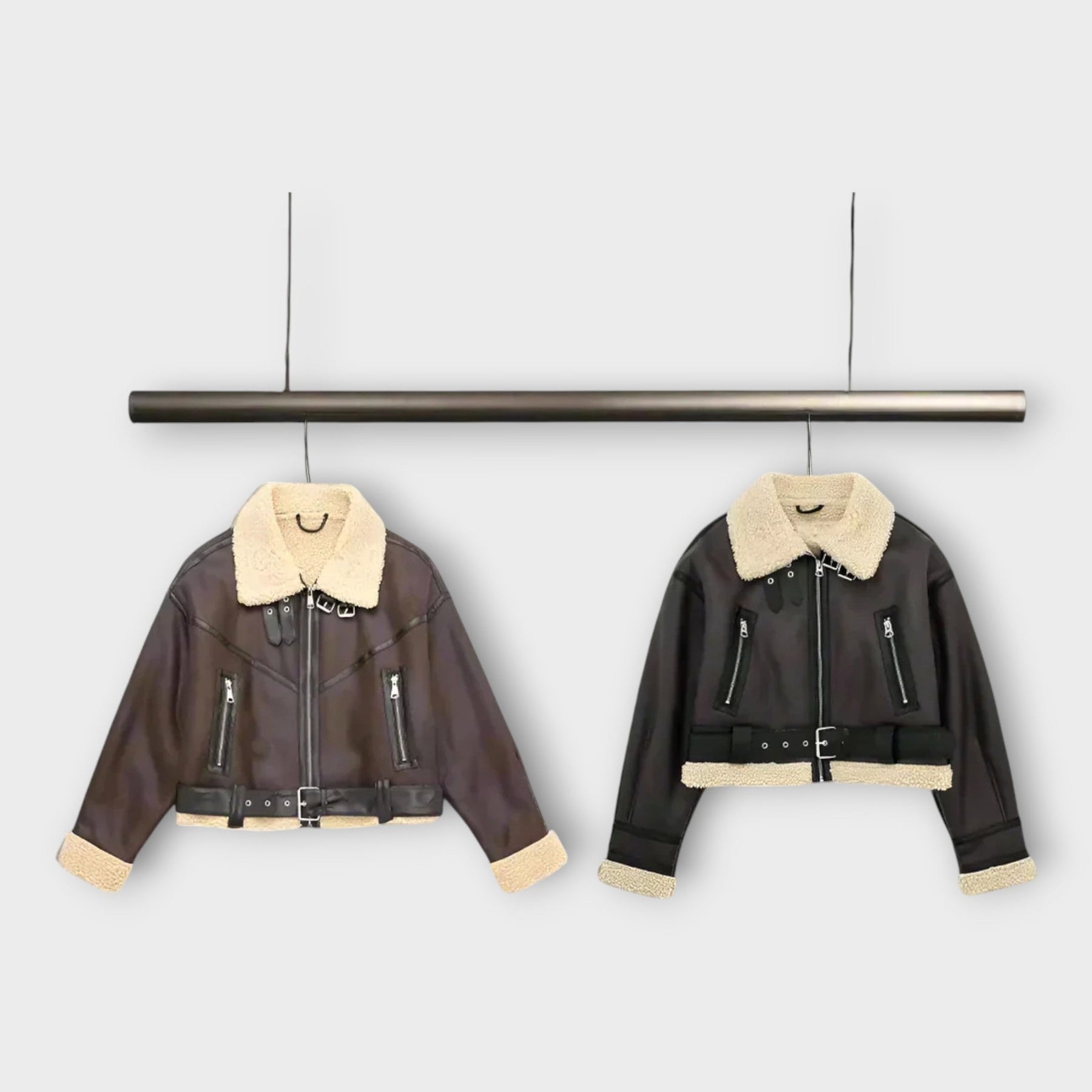 Aurelie – Kurze Lederjacke für Damen mit Fellbesatz und Gürtel – Ansicht 4