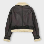 Aurelie – Kurze Lederjacke für Damen mit Fellbesatz und Gürtel – Ansicht 2