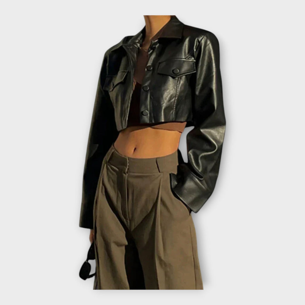 Kurze Lederjacke mit Taschen