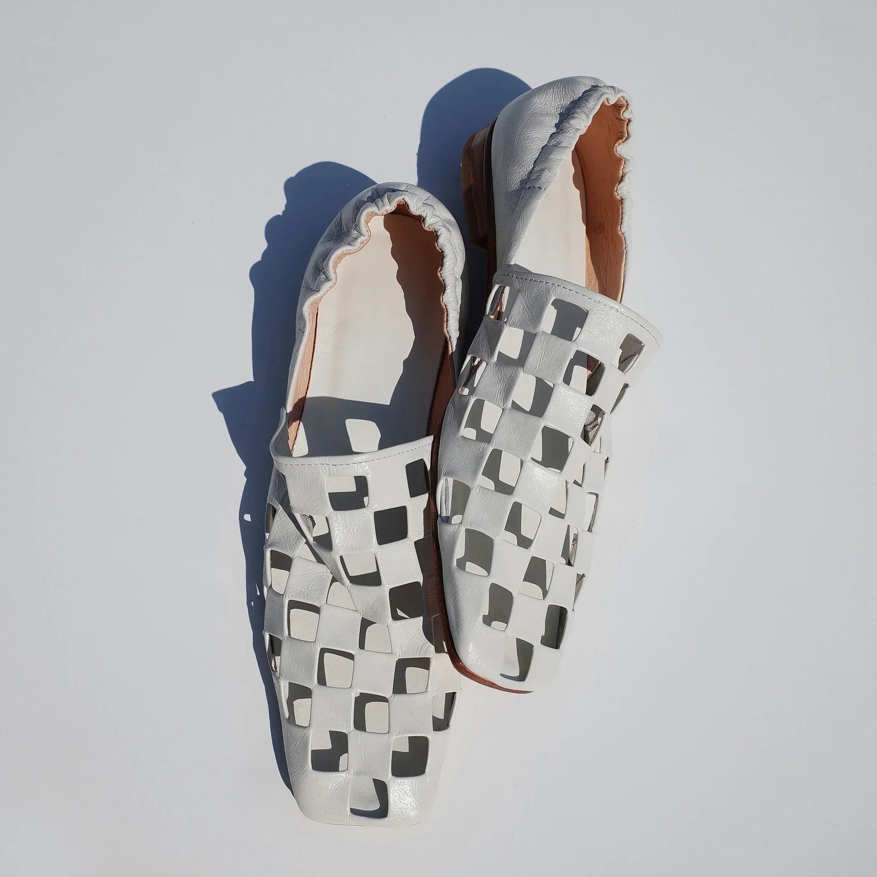 Angela – Karierte Leder-Loafer für Damen mit quadratischer Zehenform – Ansicht 11