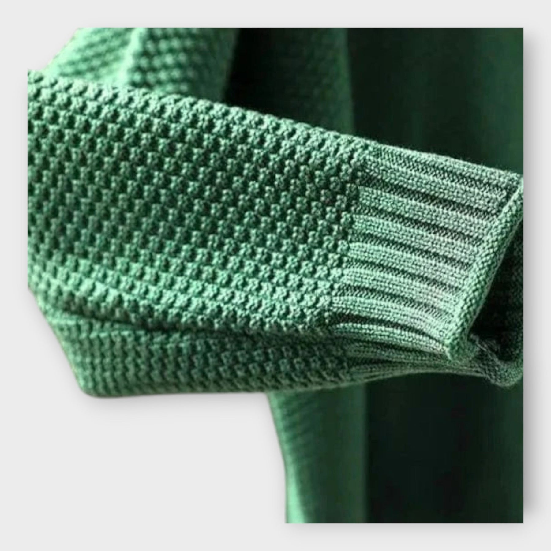 Strickpullover für Damen mit hohem Kragen – Ansicht 6