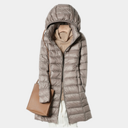 Aeris – Ultraleichte Daunenjacke für Damen