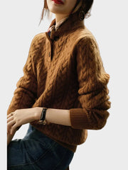 Liza – Kaschmirpullover für Damen mit Zopfmuster und Knöpfen – Ansicht 5