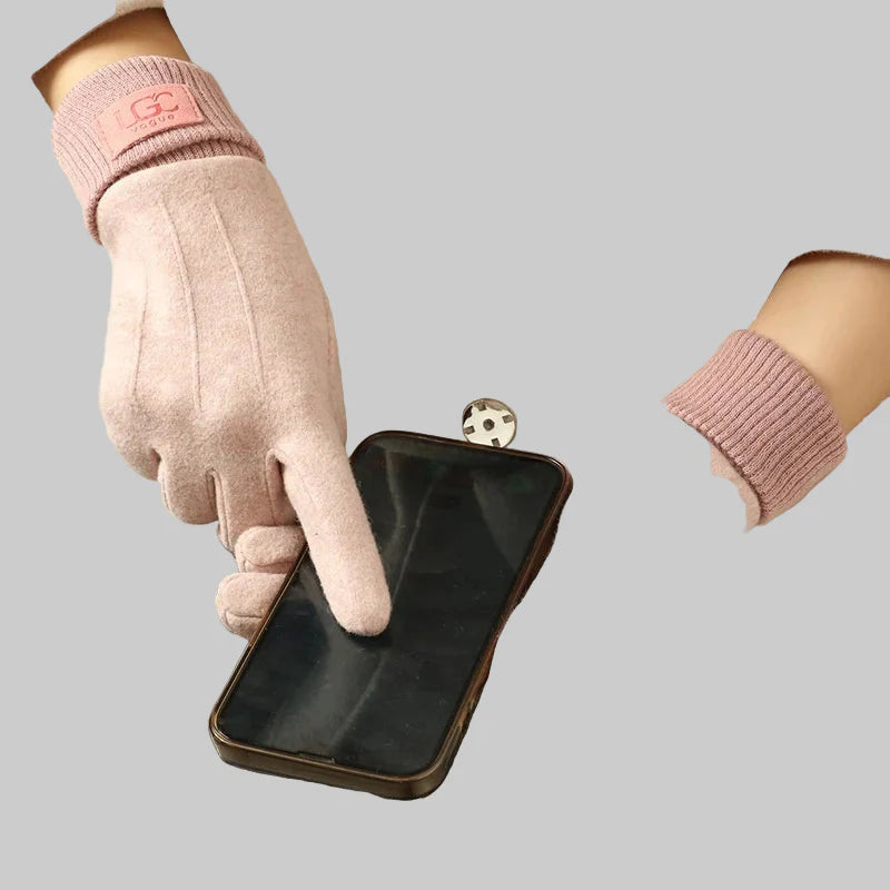 Elena – Touchscreen-Handschuhe für Damen aus Kaschmirmischung in Beige – Ansicht 5