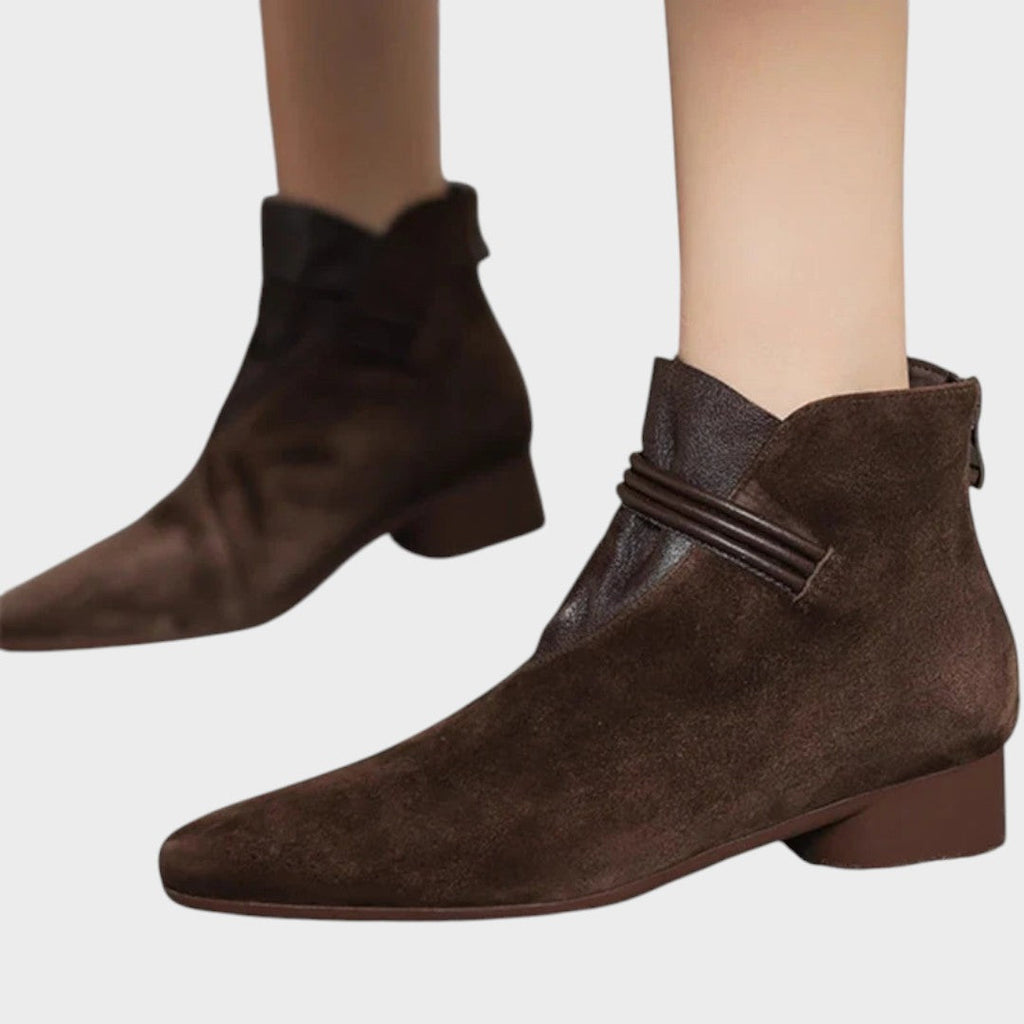 Γυναικεία μυτερά μποτάκια Vivienne από suede